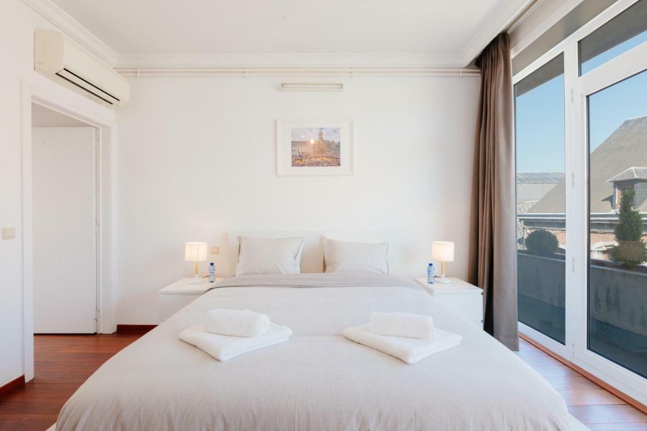 Apartamento Luxury Apart' Mons City Center With Terrace Exterior foto